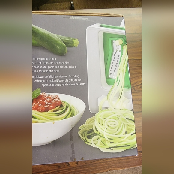 Bundle of OXO Softworks Vegetable Chopper and Spiralizer - Picture 6 of 10